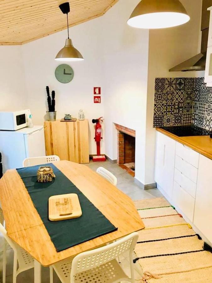 Casa Do Penedo - Um Segredo Na Serra Da Estrela Quintas de Baixo Esterno foto